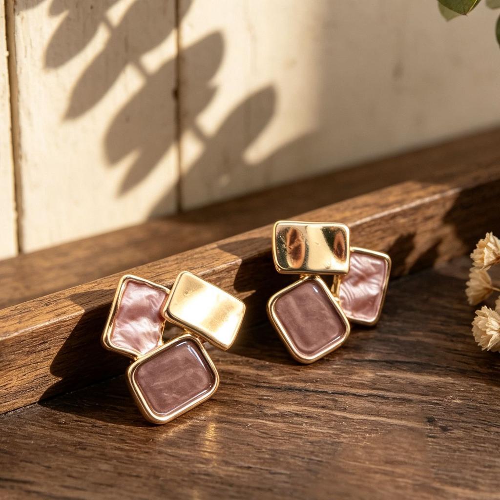 Explosive scattered splicing square hand-painted enamel color stud earrings, environmentally friendly alloy material, versatile light luxury earrings