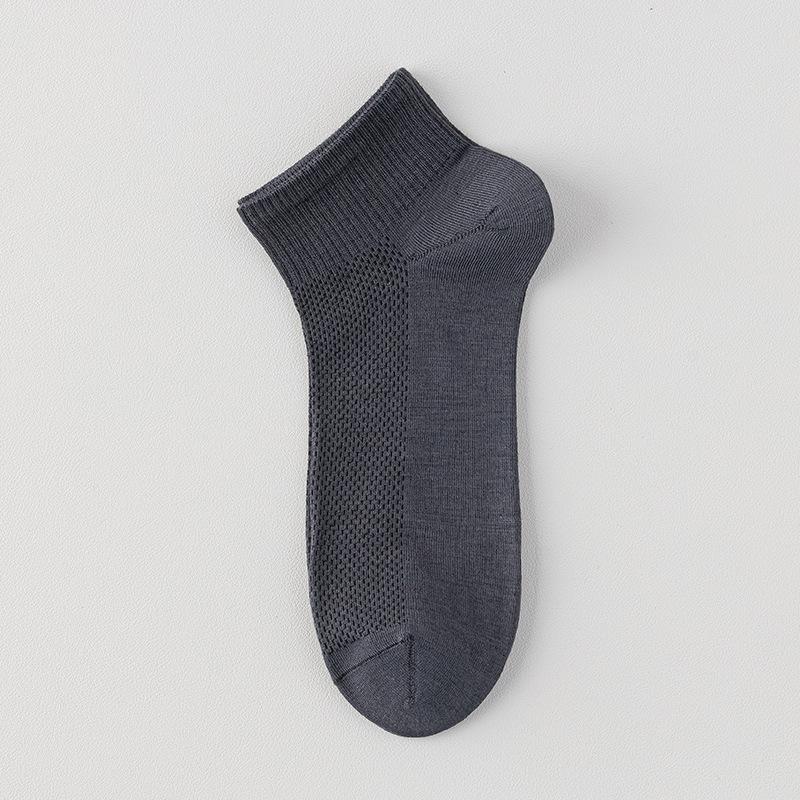 Men's Summer Thin Solid Color Versatile Breathable and Sweat Absorbing Boneless Mesh Short Socks