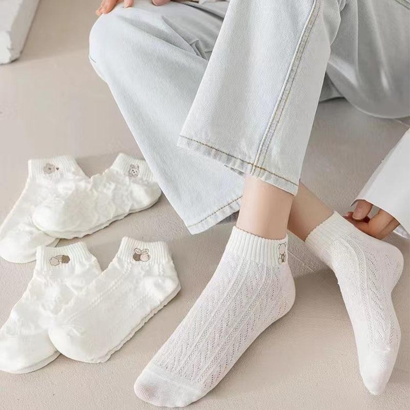 5 Pairs of Socks: White Short Socks for Women, Cotton Socks, Summer Thin Style, Summer Trendy Short Leg, Cute, Spring and Autumn Style Boat Socks