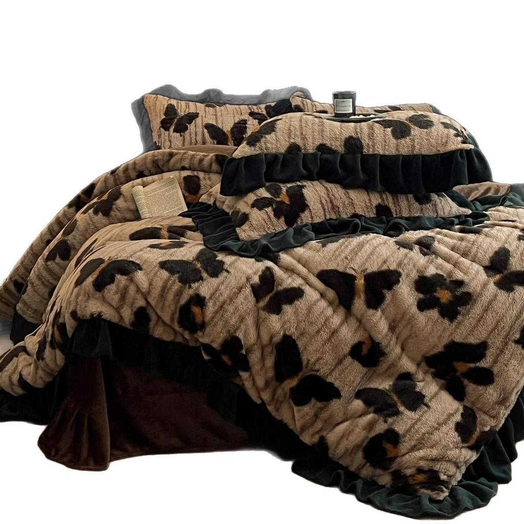 Korean-Style Four-Piece Velvet Bedding Set with Lace and Rabbit Fur: Includes High-Gram Fitted Sheet, Duvet Cover, and Plush Bed Sheet.