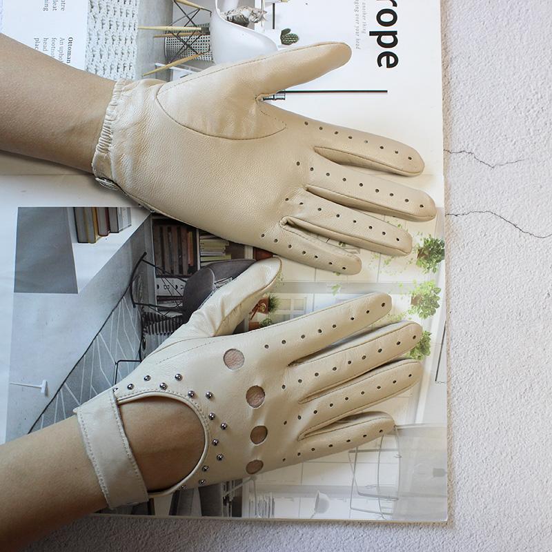 

Модные кожаные перчатки водителя женские одинарные тонкие без подкладки с заклепками для вождения автомобиля, езды на мотоцикле, полнопалые перчатки из овчины 7