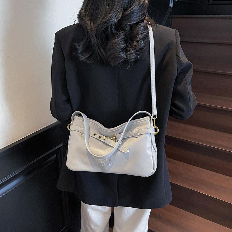 Portable casual small square bag trendy fashion women's bag new summer versatile shoulder bag