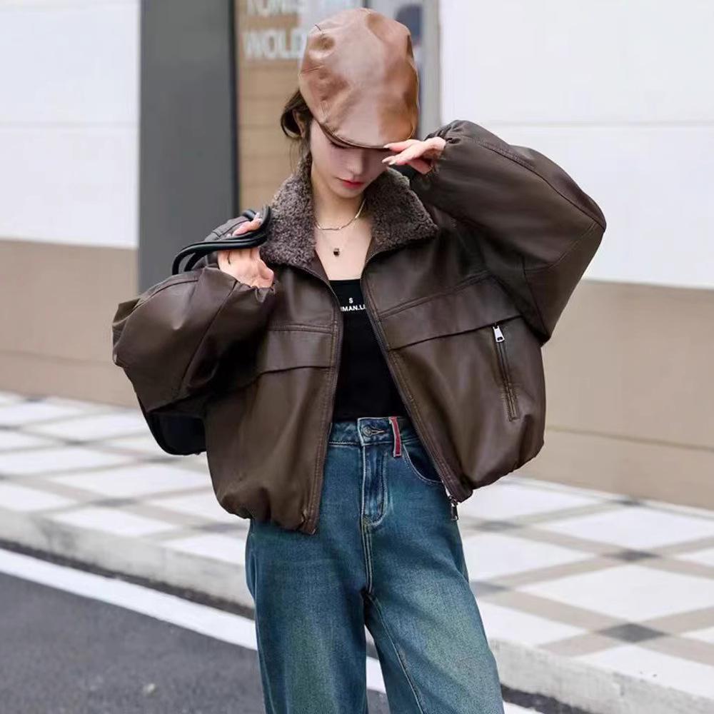 2024 Korean Style Casual Plush Lapel Leather Jacket - Fleece-Lined and Versatile