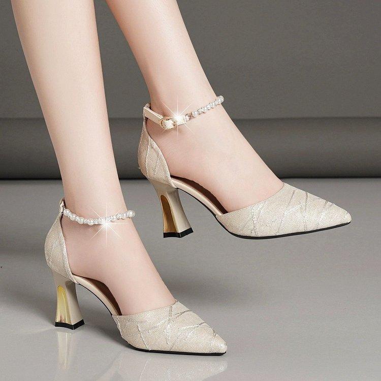 2025 summer new one-word buckle with premium bag head sandals women and girls pointed commuting stiletto sexy high heels