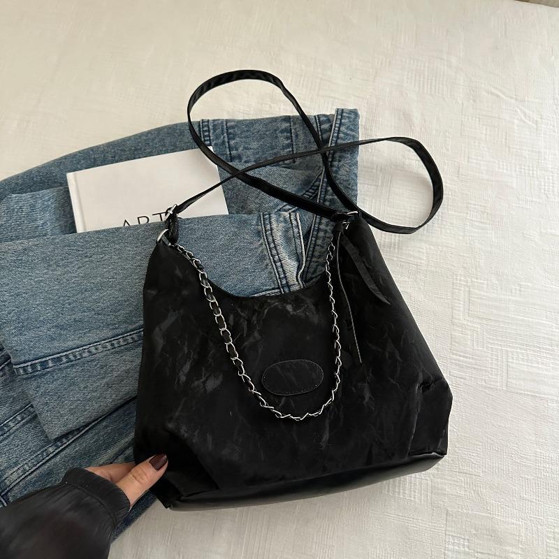 Casual student soft surface large-capacity bag women's new summer chain commuter bag fashionable shoulder messenger bag