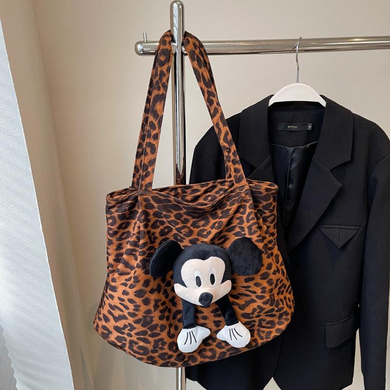 

Нишевый дизайн леопардовый принт повседневная модная сумка женская новая сумка-тоут с куклой Микки большая вместимость легкая сумка для покупок