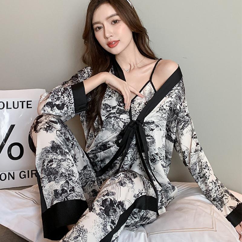Set da notte a tre pezzi, pigiama in seta ghiaccio con pittura a inchiostro per primavera ed estate, bretelle, pantaloni, comodi vestiti da casa stampati