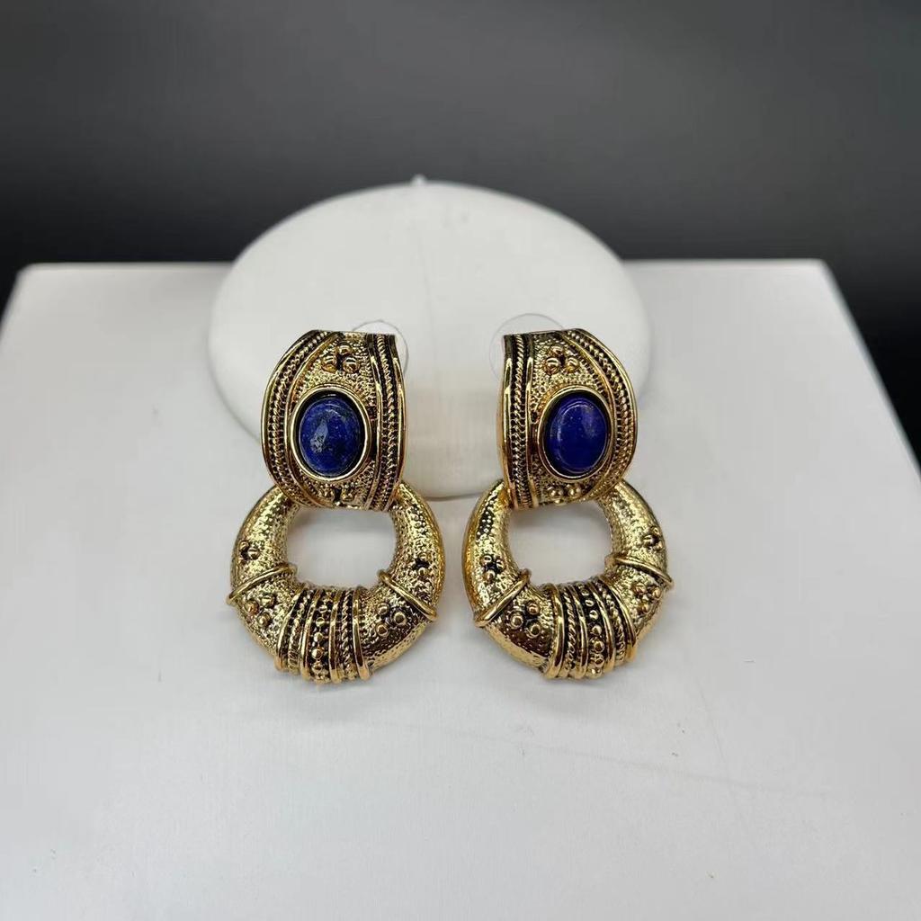 Vintage Vintage Premium French Buckle Earrings Medieval Zircon Pendant Earrings Necklace Set Jewelry