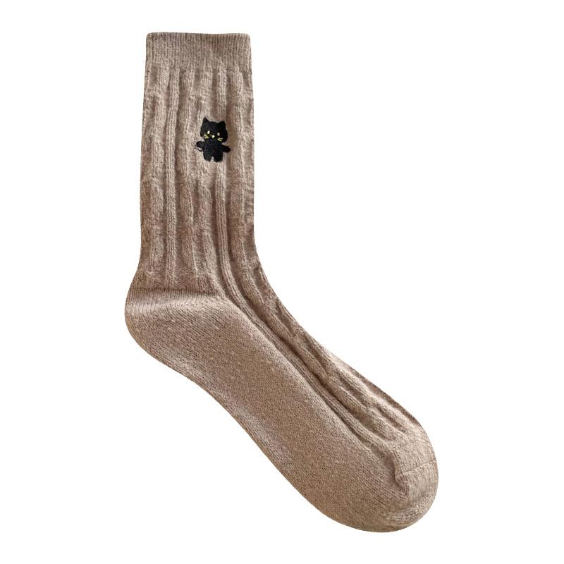 5 Pairs of Women's Winter Clothes and Velvet Warm Linen Pattern Embroidery Tube Socks