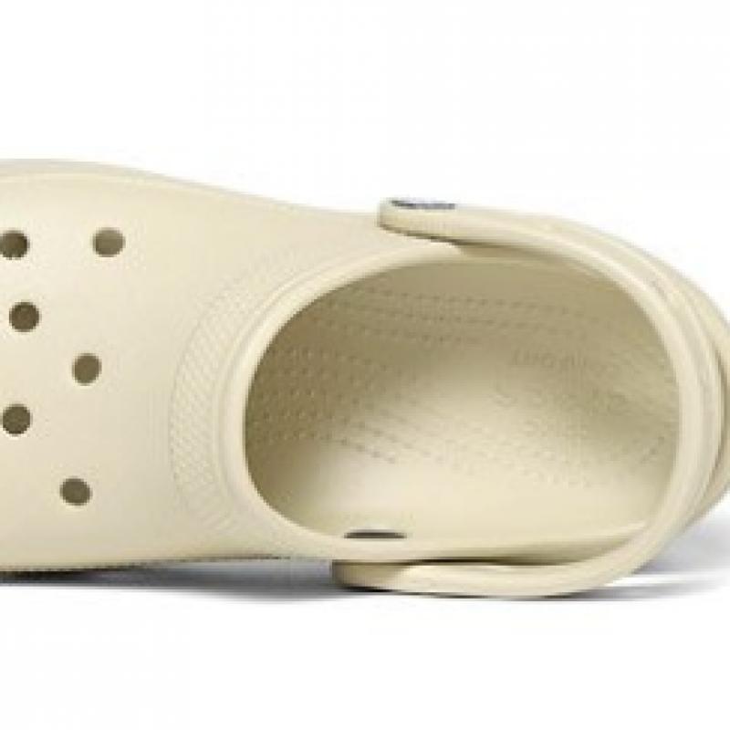Choose 1 Of 3 Types Of Crocs Classic Platform Clogs Women