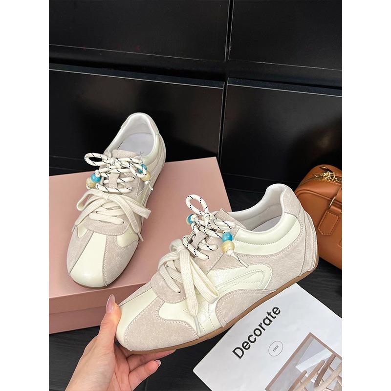 Retro inner height increase contrasting color splicing women's new versatile flat bottom leisure sports