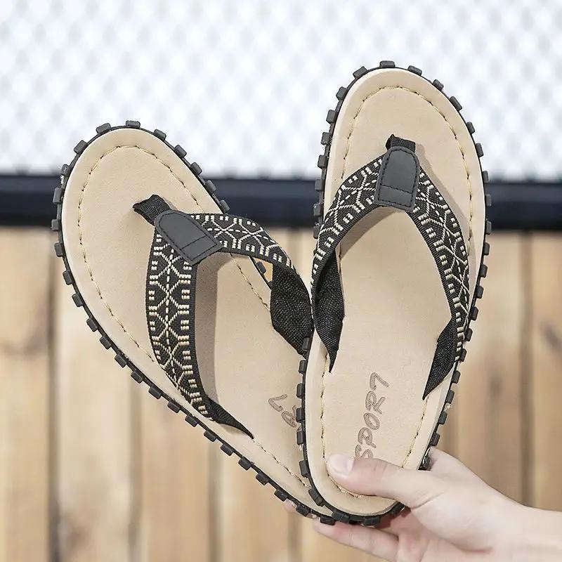 

Дом моды Пляжные шлепанцы на плоской подошве Домашняя обувь Тапочки для дома для мужчин Ева Резина Сандалии Шиацу Мужские Удобные Элегантные 46