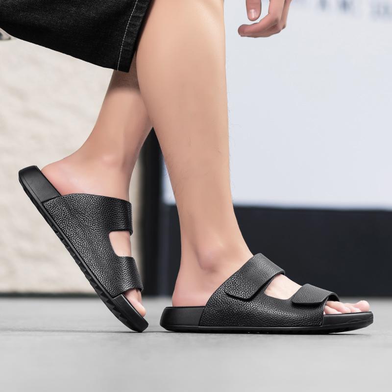 Fashion Fashionable Thick Soled Soft and Comfortable Leather Slippers Quality Luxury Leather Slippers Men Outdoor Beach Walking Slippers