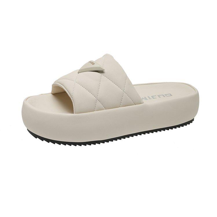 2024 neue Scheiße-treten Hausschuhe Damen Sommer Senior Design weiche Sohle rutschfest dicke Sohle Strand coole Hausschuhe