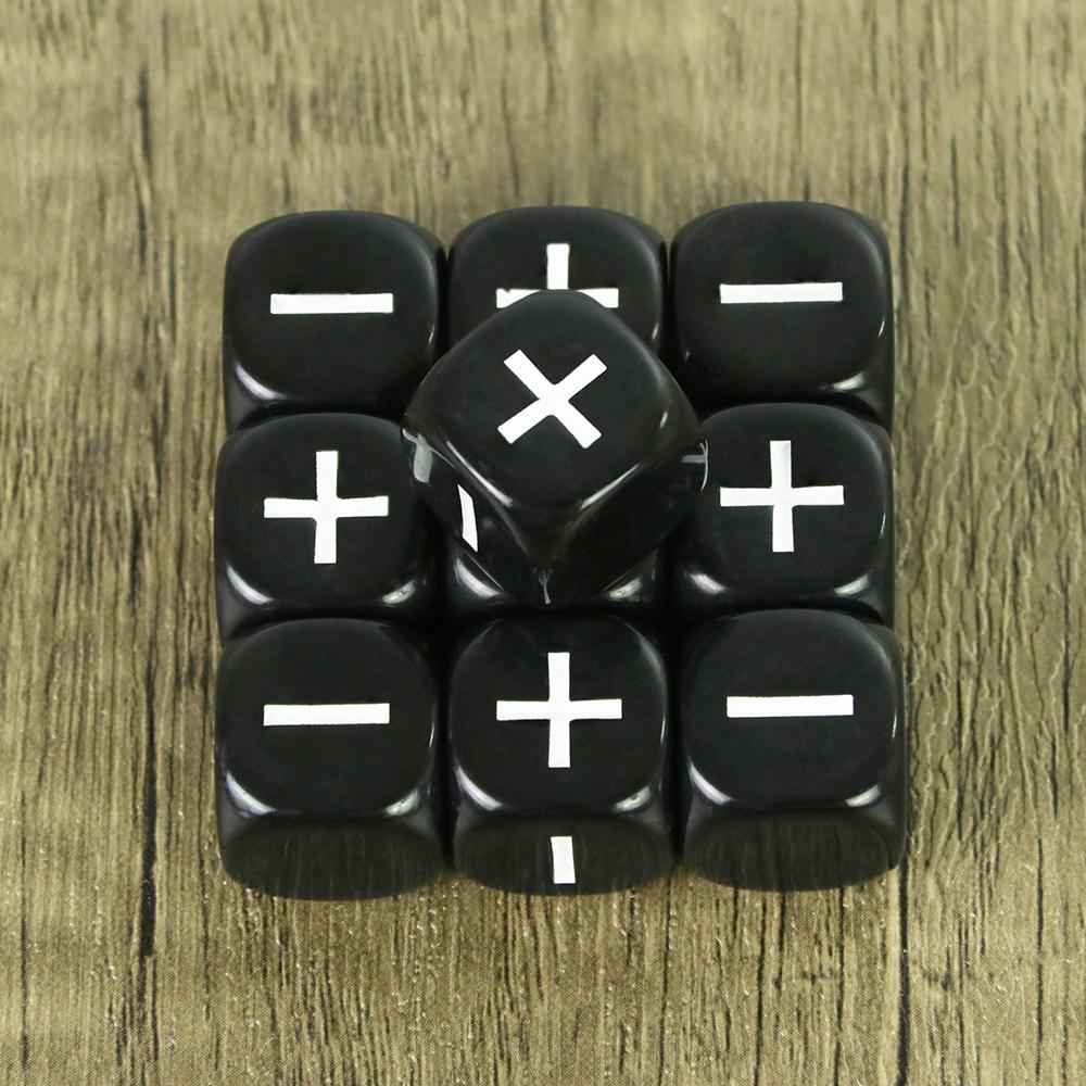 Neprůhledná kostka Fate Black White 10KS 16mm pro příslušenství deskových her