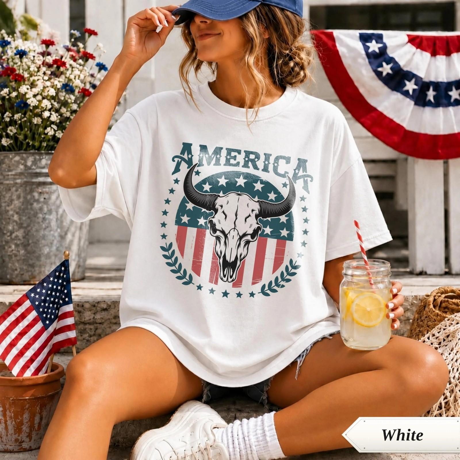 America Steer Skull, Vintage USA Patriotic, 4th of July Inspired T-Shirt XXL
