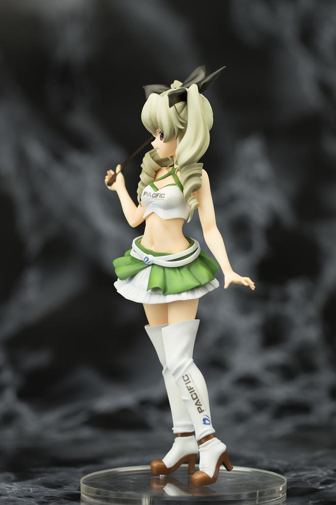 PVC Girls Panzer X PACIFIC Pre-painted Figure & "Anchovy"