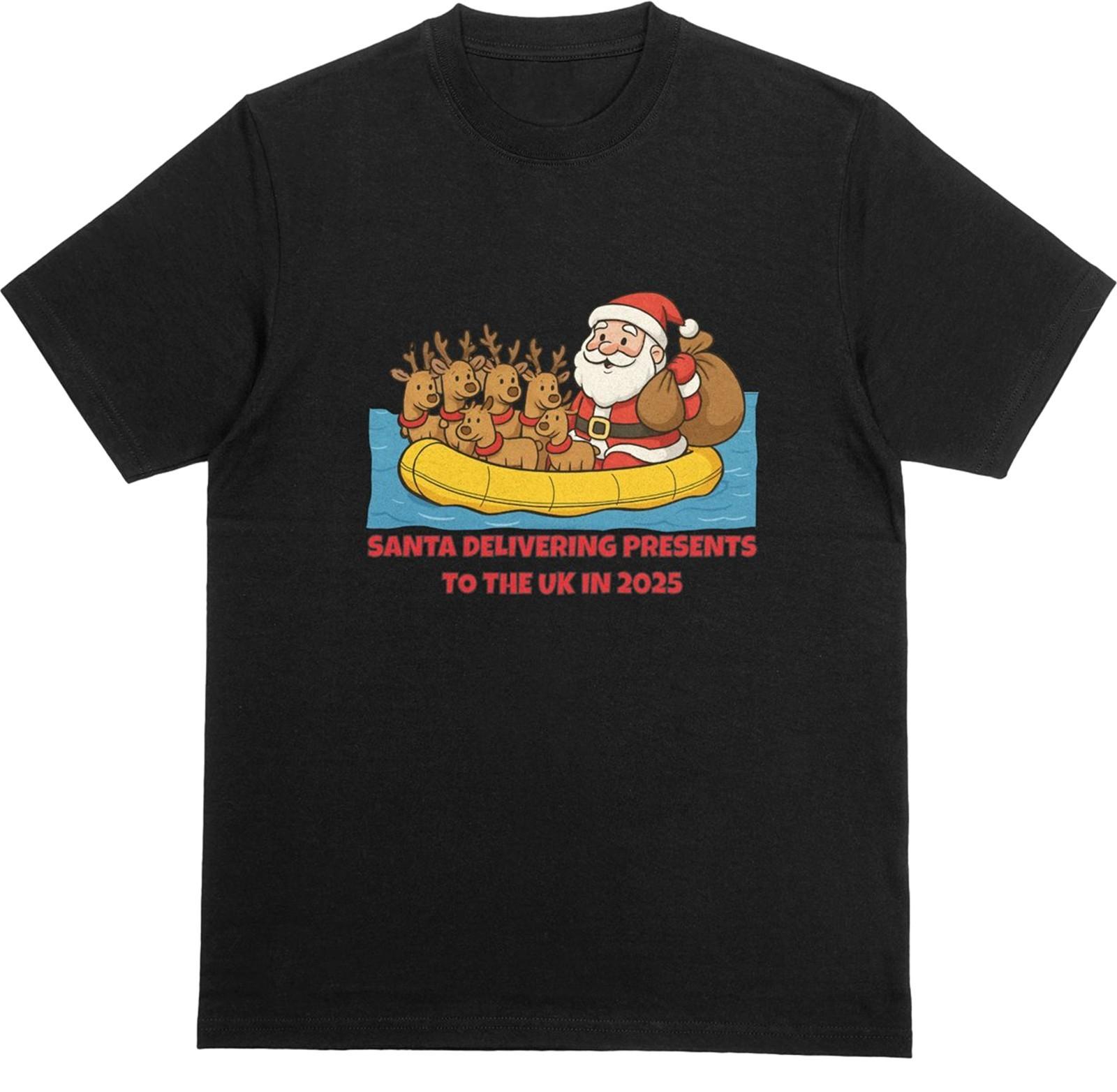 SANTA DELIVERING PRESENTS TO THE UK 2025 T-Shirt | Funny Political Novelty Tee S разноцветный