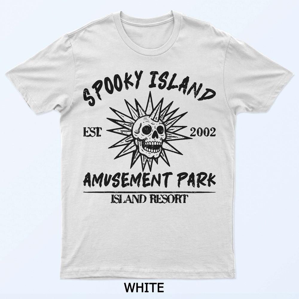 

Vintage Spooky Island Est 2002 Amusement Park Island T-Shirt M