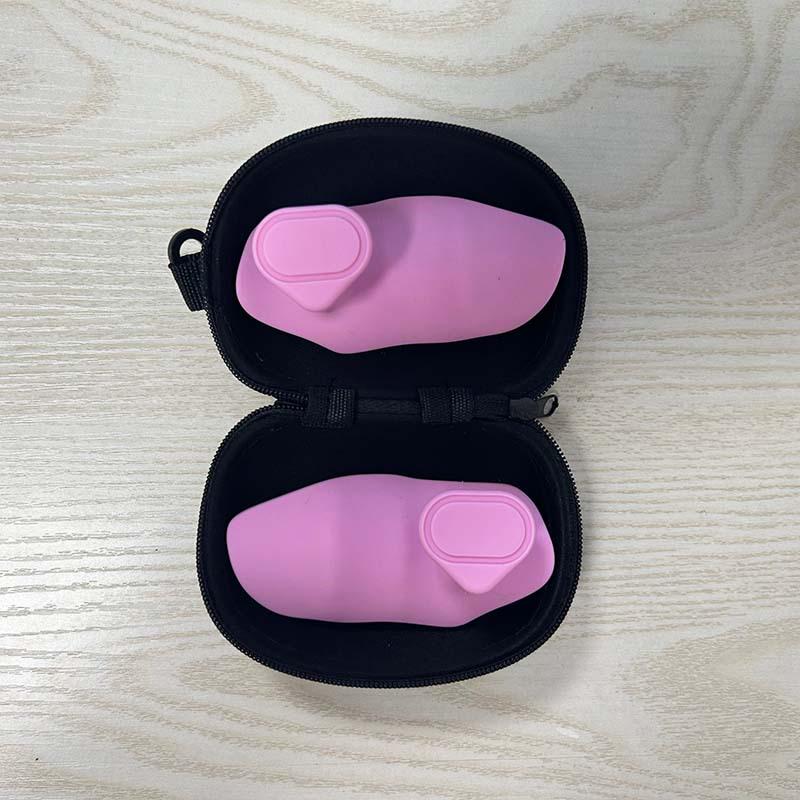 Silicone Grip Strengthener: Universal Dumbbell Weightlifting & Fitness Palm Protector