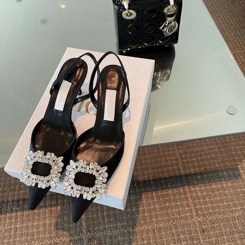

2024 Новые женские босоножки на высоком каблуке со стразами, квадратной пряжкой и острым носком, с пустым ремешком сзади, женская обувь 43