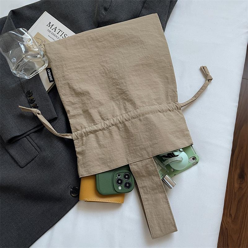 Kabelka se stahovací šňůrkou Nylonová taška Dámská lehká taštička na drobné a mobilní telefon