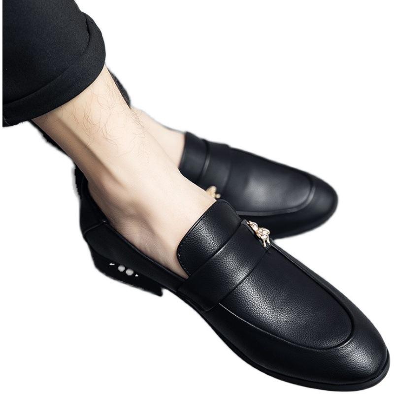 Autumn and winter casual small leather shoes youth pointed lazy shoes heightening hair stylist night show