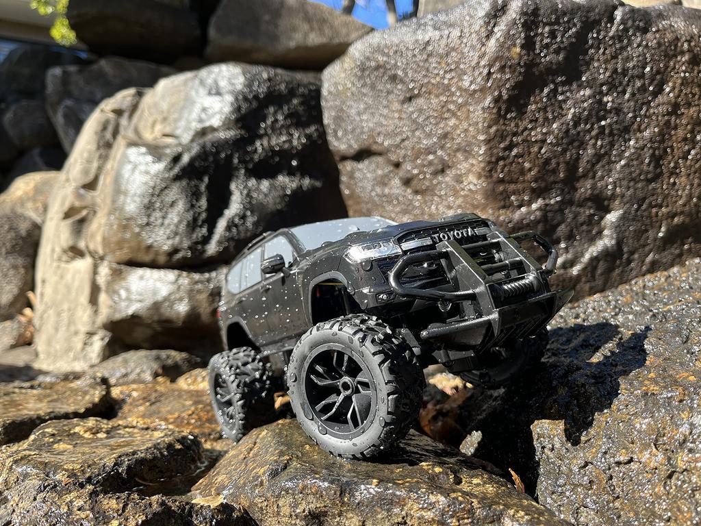Happinet 120 Scale RC Toyota Land Cruiser GR SPORT (Ages 6 and Up)