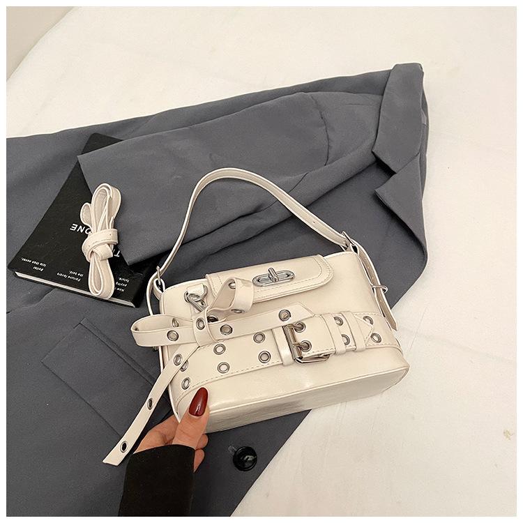 

Изысканная супер горячая маленькая сумка женская 2025 новая мода универсальная сумка-мессенджер лето популярная сумка на одно плечо подмышку белый