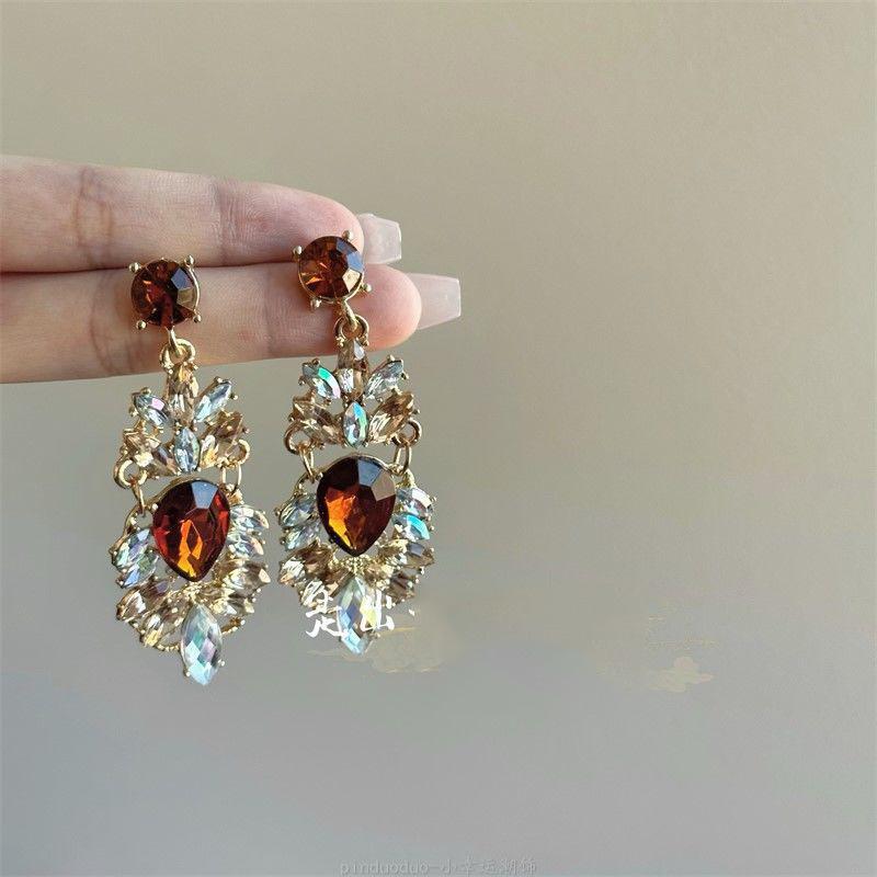 

Water drop fringed earrings retro court style stud earrings light luxury high sense fashion temperament earrings
