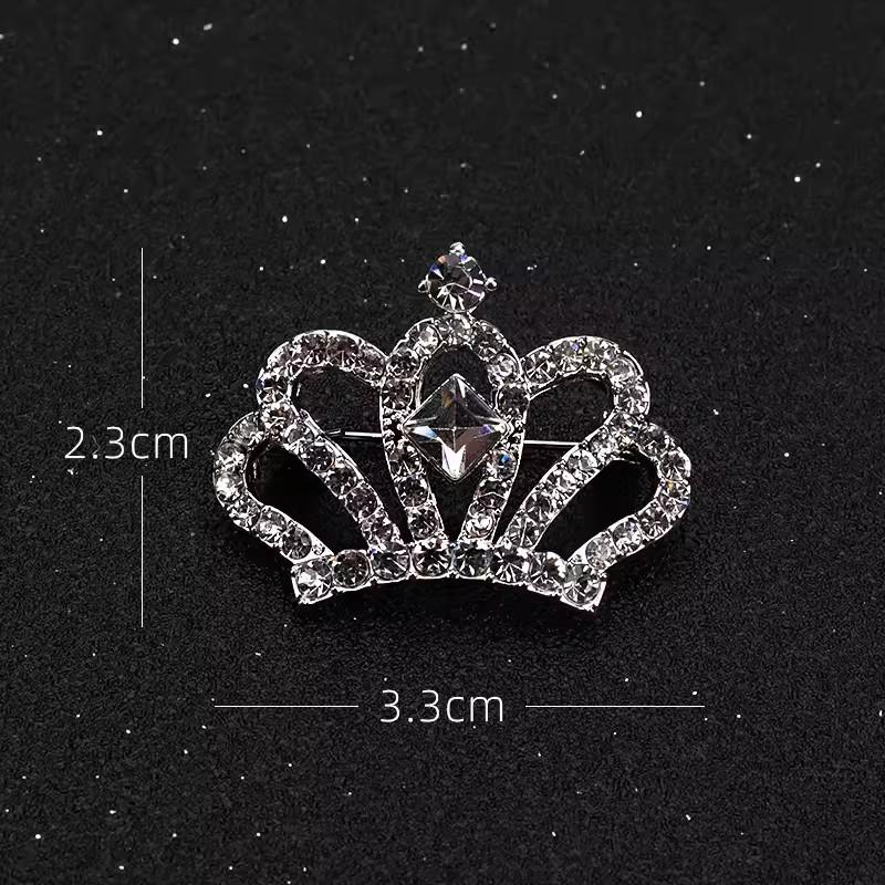 Three-dimensional Crown Brooch, High-end Feminine Collar Pin, Formal Brooch, Sweater and Suit Pin