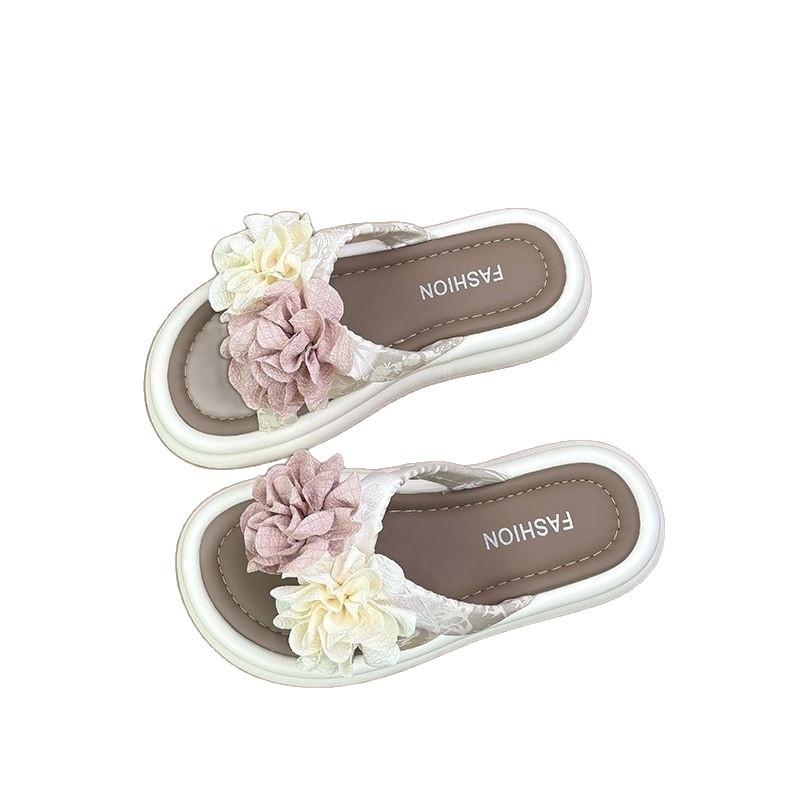 Internet celebrity platform fairy slippers women's summer 2025 new outer wear non-slip seaside flowers holiday beach shoes