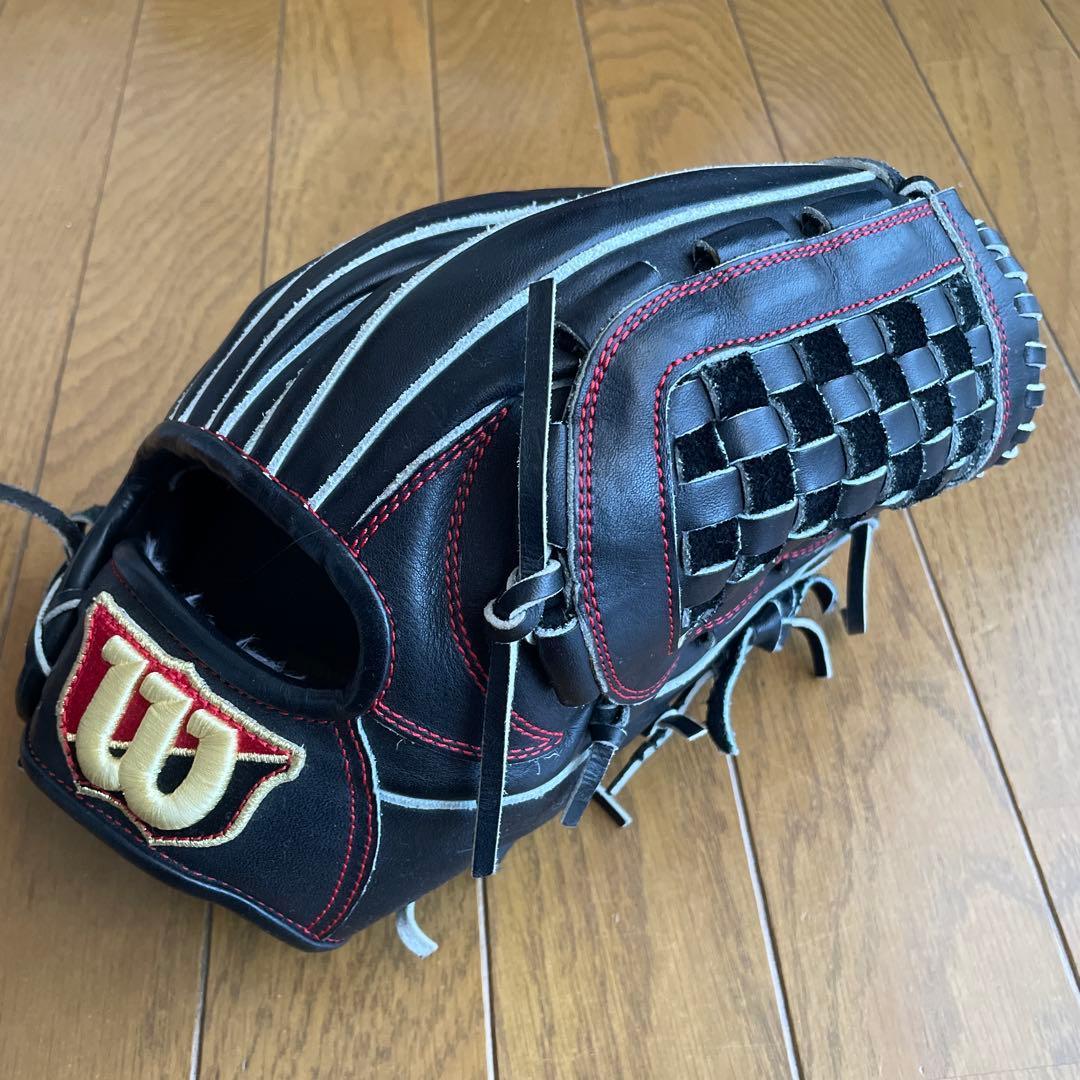 Used Wilson Soft Ball Gloves Black