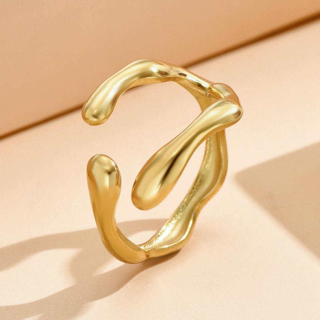 Retro Baroque Stainless Steel Adjustable Ring with Irregular Split Design for Women
