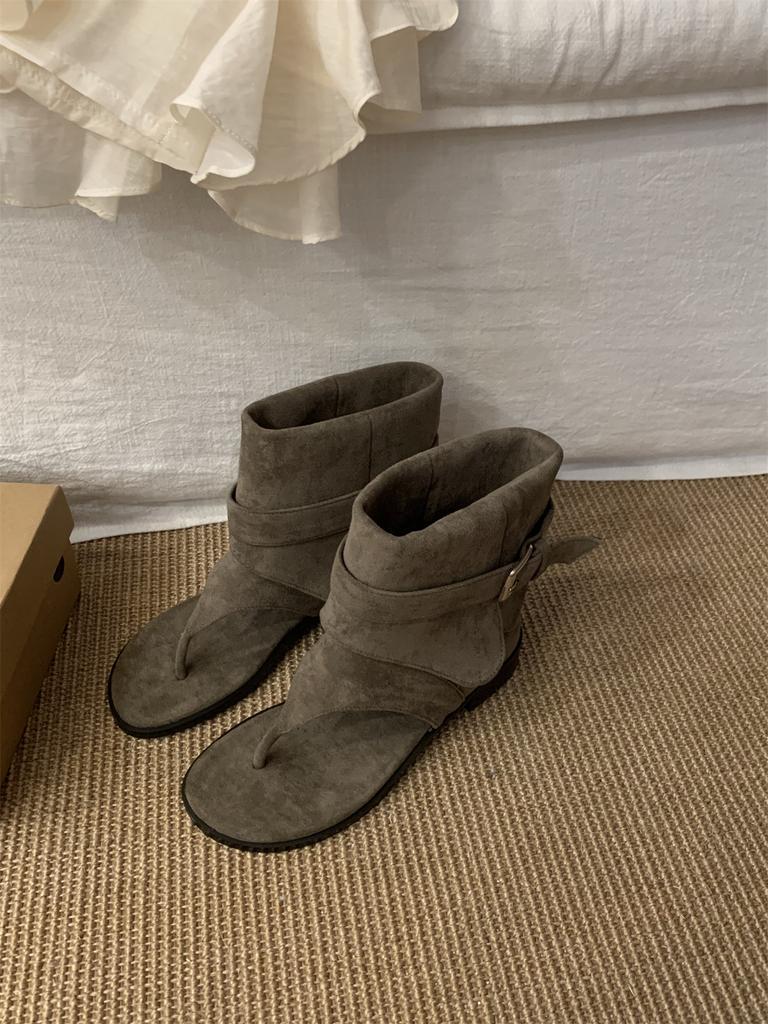 French Roman casual toe sandals women's 2025 summer new soft leather fashion belt buckle flat bottom hollow cool boots