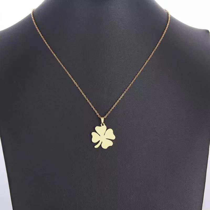 Elegant Stainless Steel Four-Leaf Clover Clavicle Necklace for Women