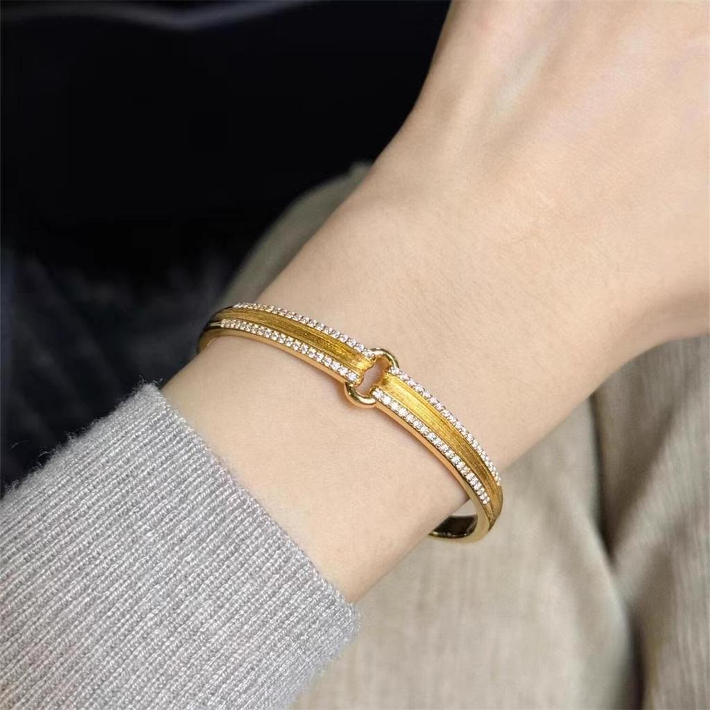 Exquisite Women's Double Ring Gold Bracelet with Diamond Inlay - Luxurious and Unique Goddess Day Gift