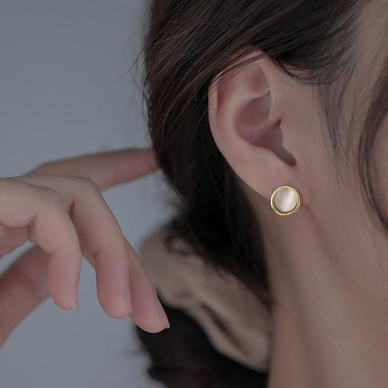 Geometric Hoop Earrings for Women Lovely Rhinestones Stud Earrings Elegent Minimalism Gold Color Fashion Jewelry New Year's Gift