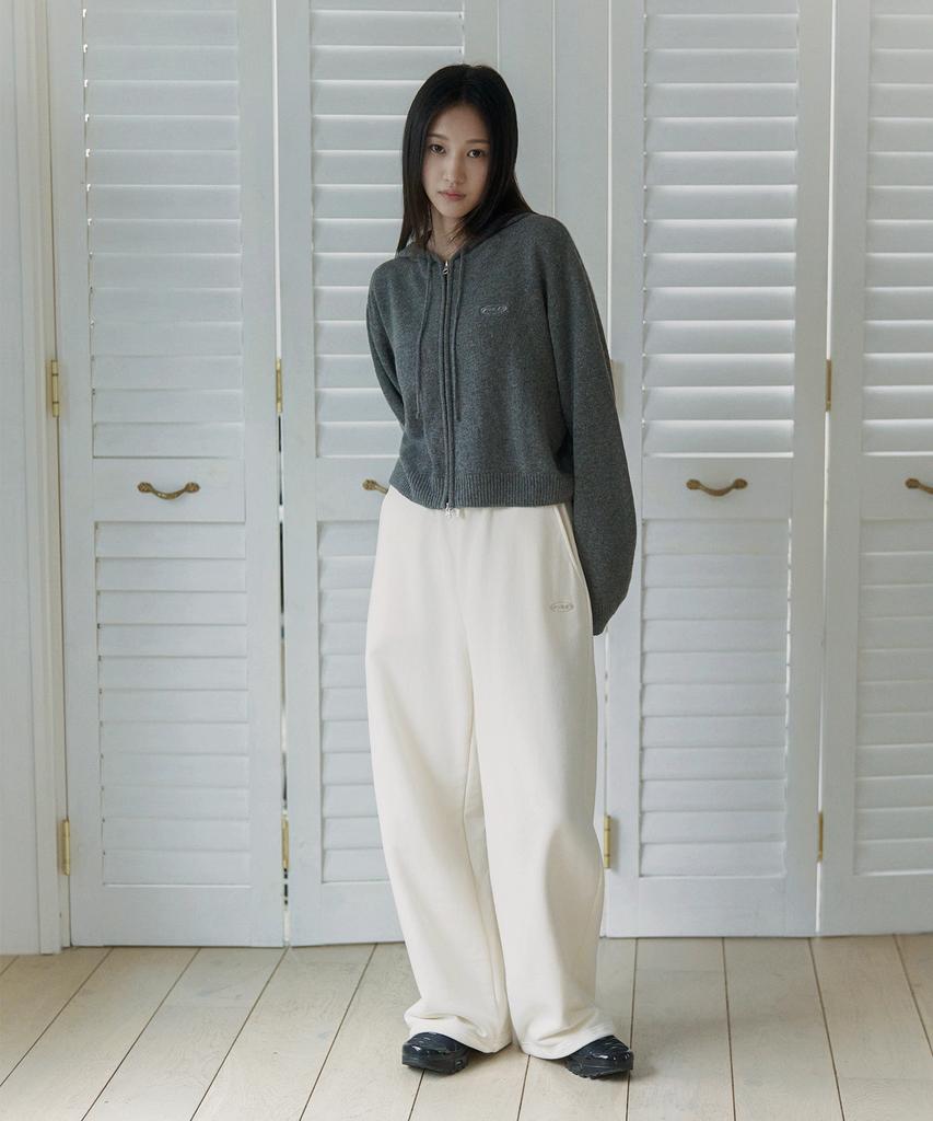 Epeueidi Two-Way Sweatpants (Ivory)