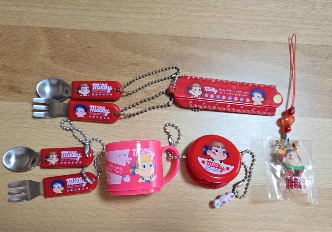 

[USED] Peko-chan Keychain Cutlery Set Mirror Strap