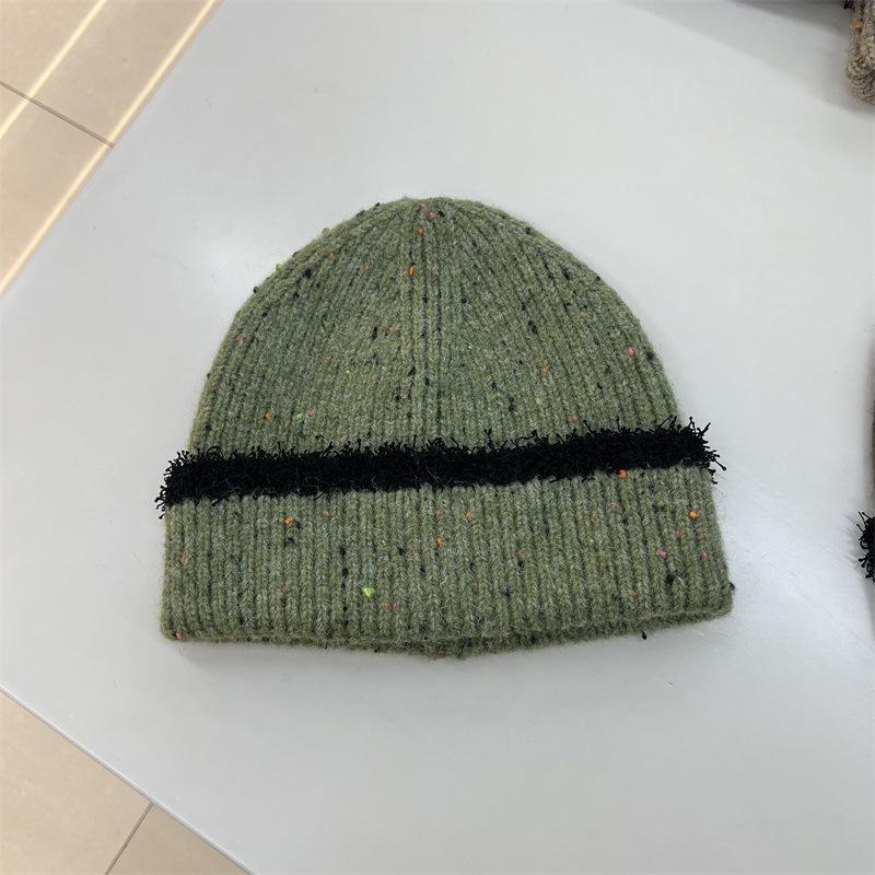 New autumn and winter big head circumference warm thickened knitted hat striped face small wool hat women