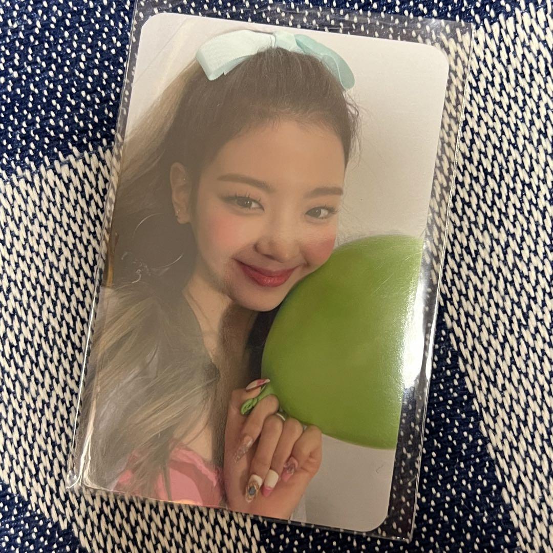 

[Б/У] ITZY crazy in love задняя звуковая волна торговая карта