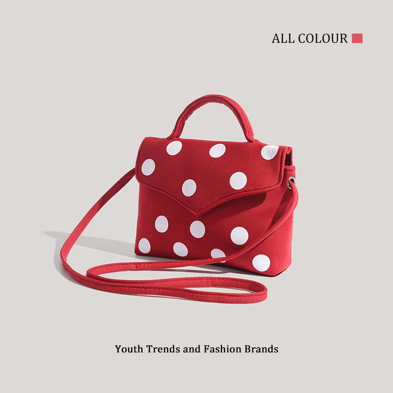 Premium red retro polka dot small square bag women's new sweet and cool underarm shoulder bag large capacity messenger bag