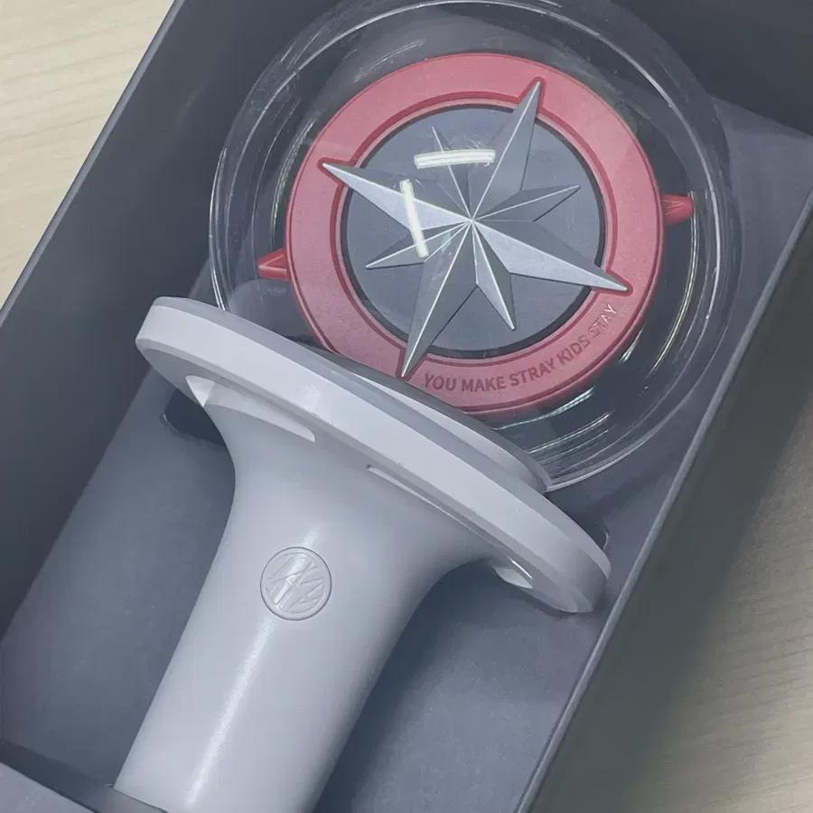 

New Chimp | Compass Ver. 2 | Straykids Lightstick | Sell