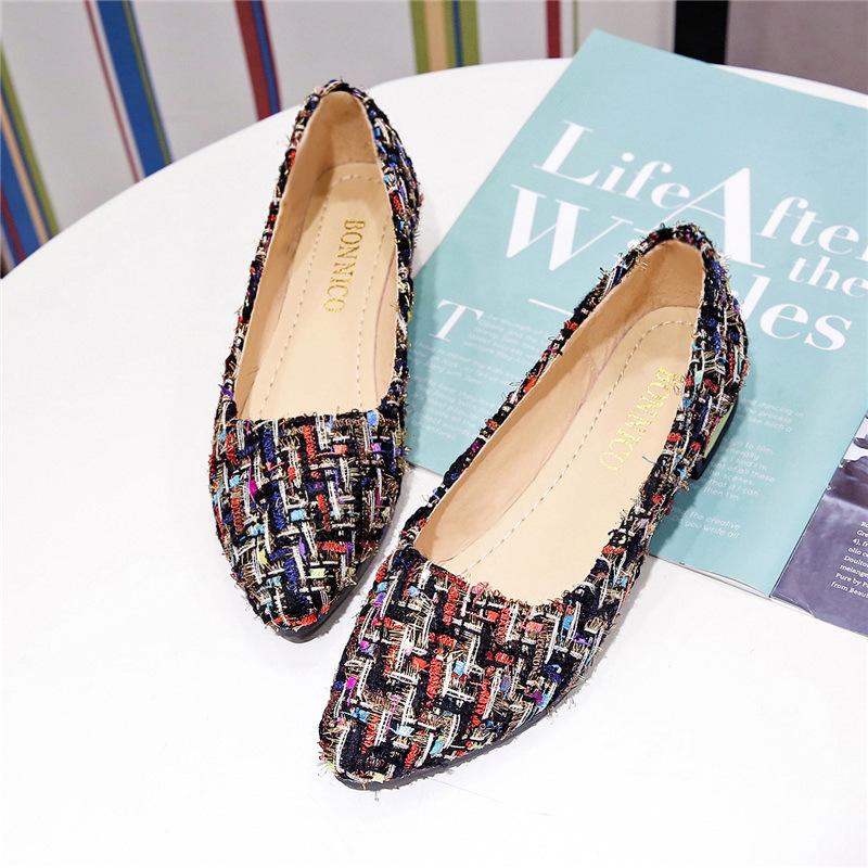 

Single shoes women s spring and summer new Xiaoxiangfeng shallow mouth foreign trade large size women s shoes cloth surface one pedal lazy Doudou shoe 42