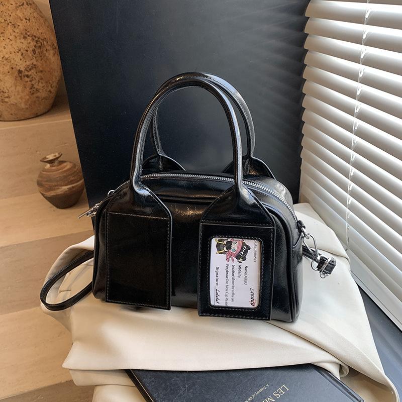 Small bag women's spring summer new fashion niche design messenger bag portable pillow bag