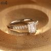 Anello Effie Queen 100% Argento Puro 925 Taglio Smeraldo Diamante Moissanite Gioielli Semplici per Donne Festa di Matrimonio Compleanni Regalo MOR08