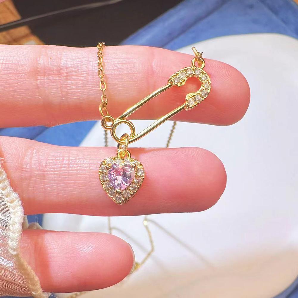 1PCS Niche Safety Pin Necklace With Pink Heart Charming Crystal Love Pendant Luxury Stainless Steel Chain Combination Jewelry