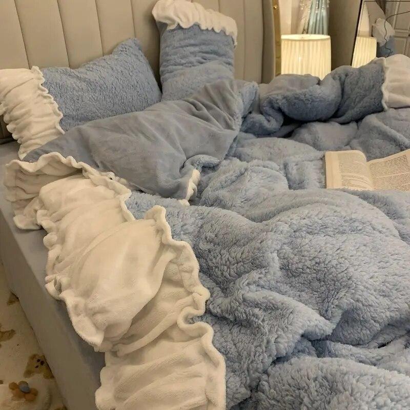 Home Textile Winter Warm Lambswool Duvet Cover Bed Sheets and Pillowcases 4pcs Set Thick Coral Velvet Thin Comforter Bedding Set