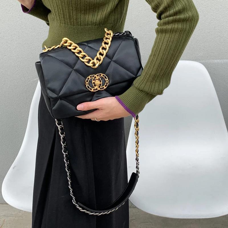 Borsa bocca in pelle di pecora stile Xiaoxiangfeng da donna, borsa a tracolla a rombi con catena, borsa in pelle da donna con chiusura, borsa a tracolla messenger 19